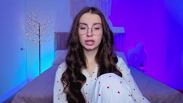 Real cutie1 online show from 6, 3, 2026