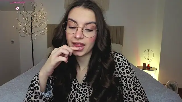 Real cutie1 online show from 17, 4, 2026