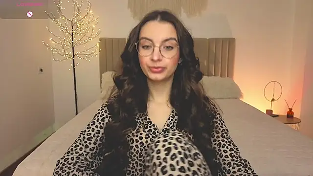 Snapshot of Real_cutie1 chatting on 22, 4, 2026 Real cutie1 online show from 22, 4, 2026