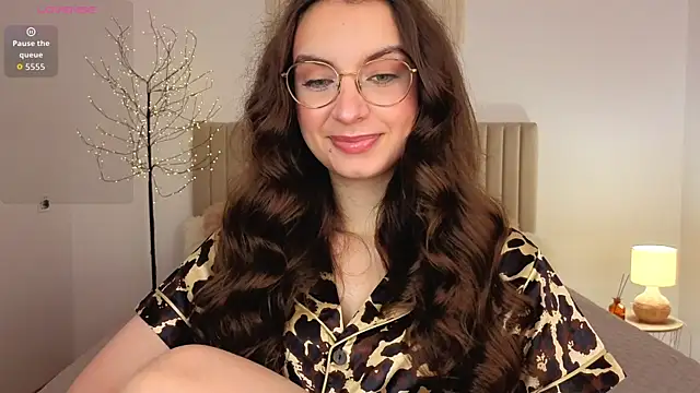 Snapshot of Real_cutie1 chatting on 6, 7, 2026 Real cutie1 online show from 6, 7, 2026