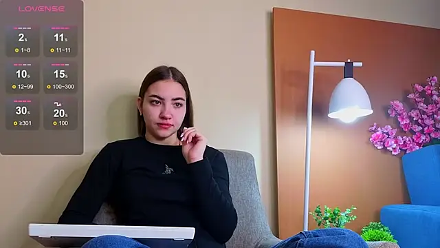 Ashley Pierce online show from 17, 10, 2025