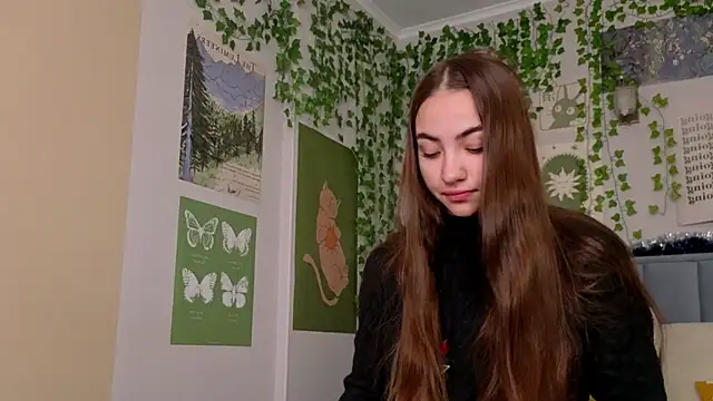 Ashley Pierce online show from 16, 12, 2025