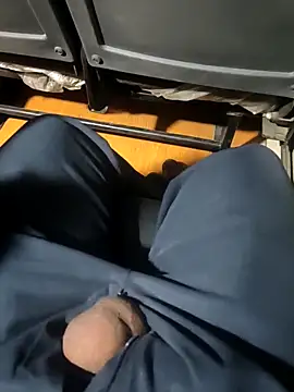 Snapshot of mysticeyes_backup chatting on 1, 12, 2025 mysticeyes backup online show from 1, 12, 2025