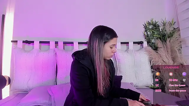 Rachell criss online show from 3, 2, 2026