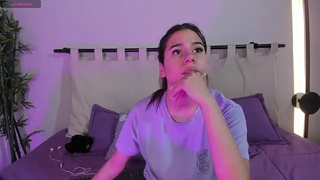 Rachell criss online show from 28, 2, 2026