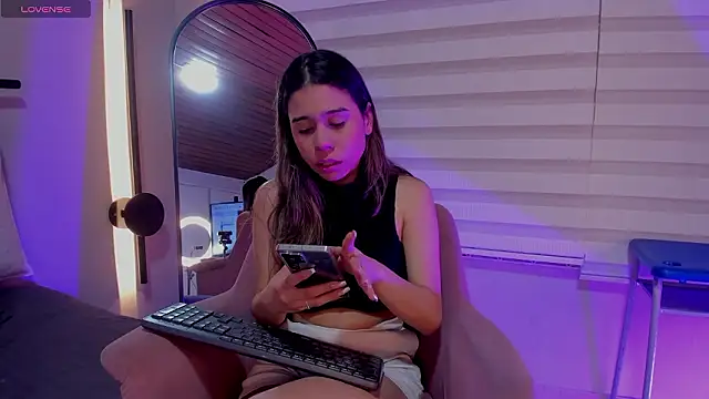 Rachell criss online show from 4, 3, 2026