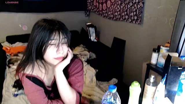 London Ray online show from 3, 12, 2025