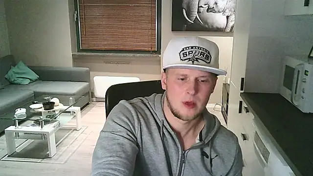 Dartanjanas13 online show from 4, 11, 2025