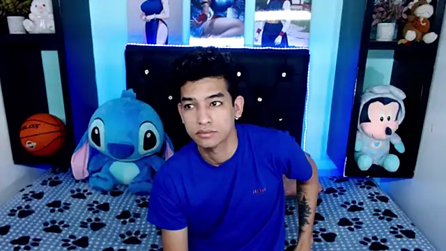 x oliver x online show from 9, 11, 2025