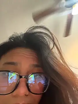 Nia Desire online show from 6, 1, 2026