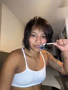 Snapshot of Nia_Desire chatting on 30, 4, 2026 Nia Desire online show from 30, 4, 2026