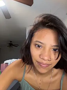 Snapshot of Nia_Desire chatting on 11, 6, 2026 Nia Desire online show from 11, 6, 2026