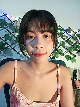 Snapshot of dolliette24 chatting on 26, 5, 2026 dolliette24 online show from 26, 5, 2026