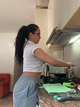 Maia Park online show from 25, 3, 2026