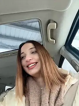 DollyTall online show from 23, 12, 2025