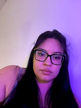 Emily Taylor2 online show from 1, 10, 2025