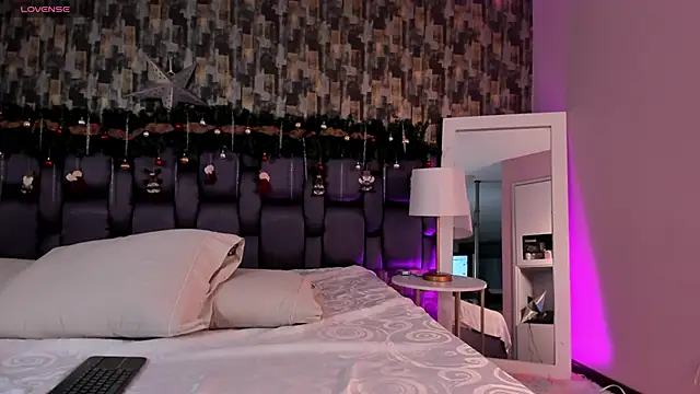 VeraBlazze online show from 15, 12, 2025