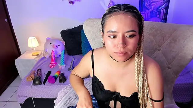 Nataliahenao69 online show from 3, 8, 2026