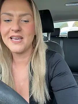 Charleigh xx online show from 10, 10, 2025