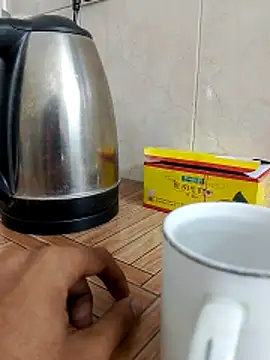 Saxyboy2002 online show from 24, 11, 2025