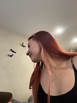 Hera Mark online show from 22, 10, 2025