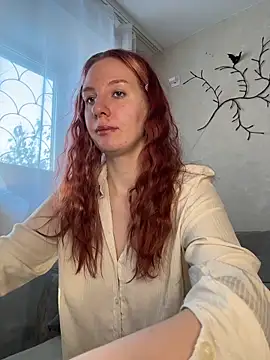 Hera Mark online show from 5, 11, 2025