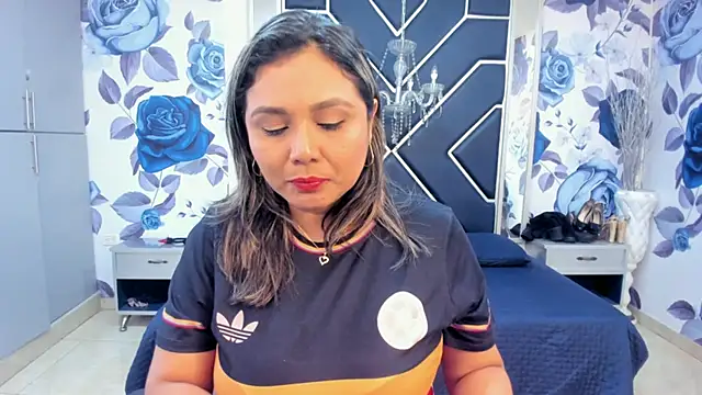 Snapshot of LatinaHoleQueen chatting on 14, 10, 2025 LatinaHoleQueen online show from 14, 10, 2025