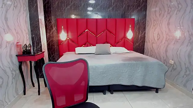 Snapshot of LatinaHoleQueen chatting on 25, 2, 2026 LatinaHoleQueen online show from 25, 2, 2026