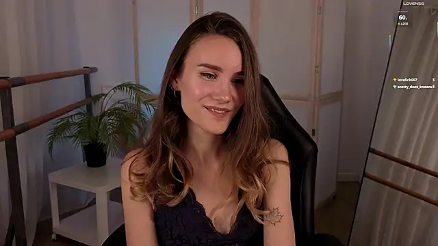 Snapshot of _Clare_Florence_ chatting on 16, 9, 2025 Clare Florence online show from 16, 9, 2025