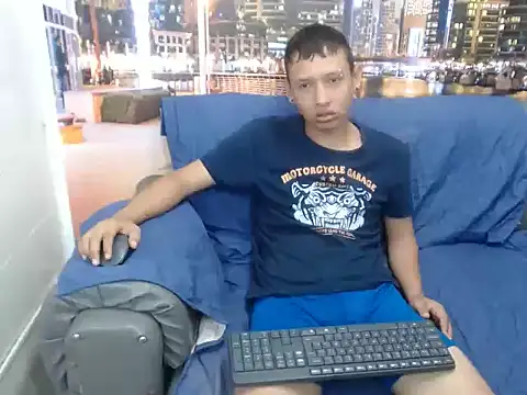 Snapshot of santiago_miler chatting on 11, 6, 2026 santiago miler online show from 11, 6, 2026