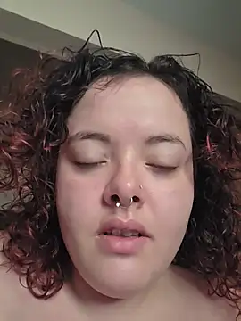 nuttiebuddy1 online show from 19, 5, 2026