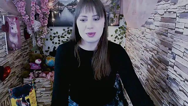 Amanda Bright  online show from 30, 9, 2025