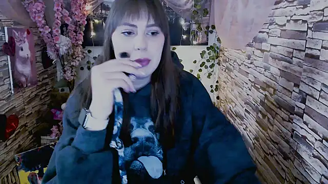 Amanda Bright  online show from 1, 10, 2025