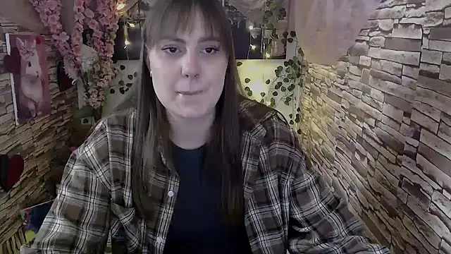 Amanda Bright  online show from 13, 10, 2025