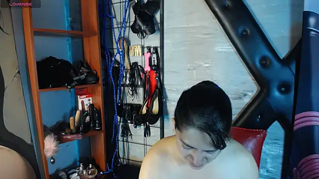 Valeria de leon online show from 13, 3, 2026