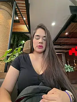 Snapshot of BellaLeclair chatting on 2, 6, 2026 BellaLeclair online show from 2, 6, 2026