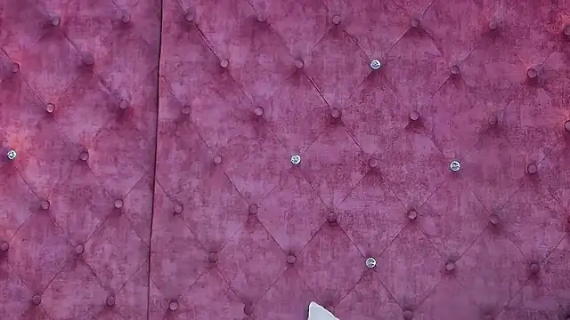 MaddisonBelucci online show from 22, 11, 2025