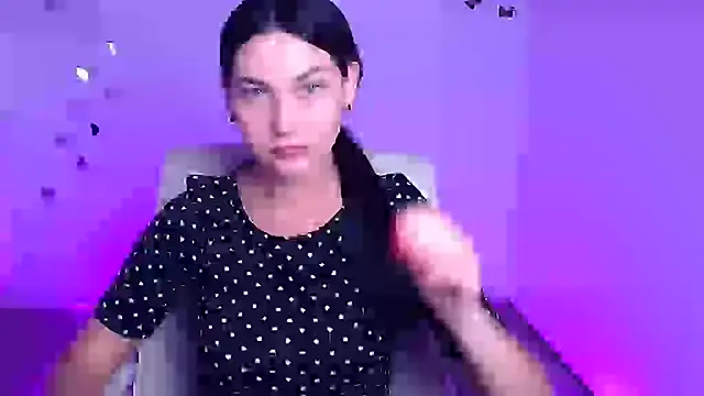 Lune Moon online show from 13, 9, 2025