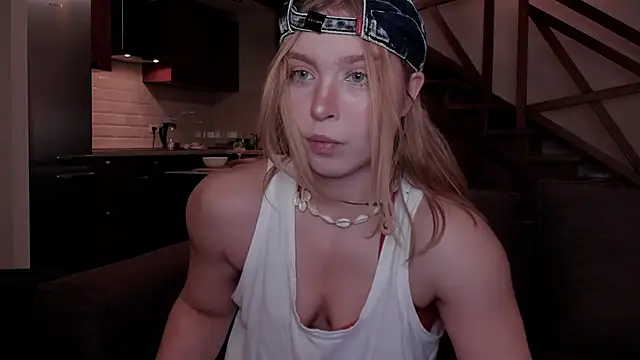 Snapshot of VanillaLivitski chatting on 10, 10, 2025 VanillaLivitski online show from 10, 10, 2025