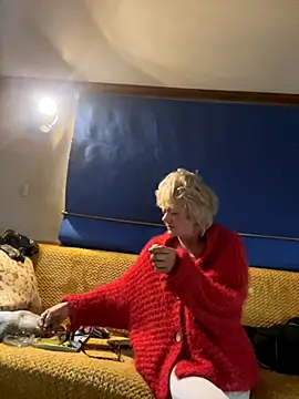 Snapshot of ladyboatlady chatting on 24, 9, 2025 ladyboatlady online show from 24, 9, 2025