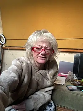 ladyboatlady online show from 4, 3, 2026