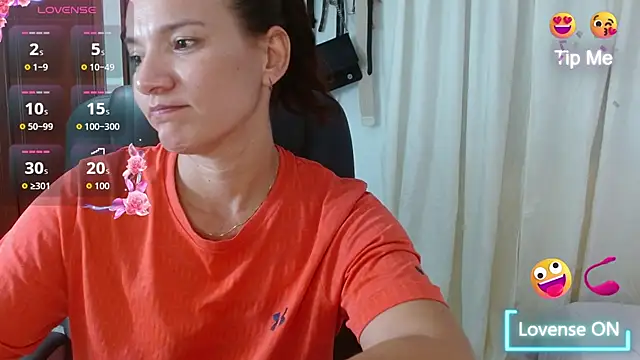 Snapshot of BriggiteSkyAngels chatting on 4, 12, 2025 BriggiteSkyAngels online show from 4, 12, 2025