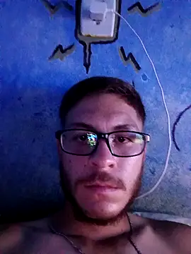 Snapshot of Davidg244 chatting on 25, 9, 2025 Davidg244 online show from 25, 9, 2025