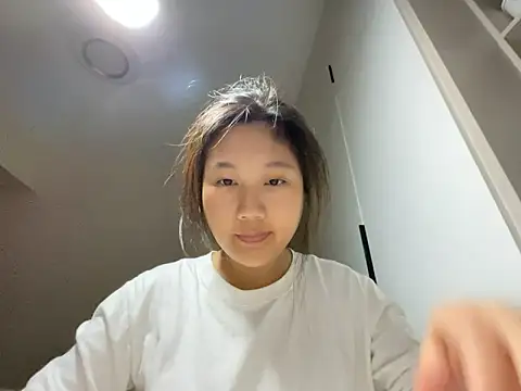 xena0501 online show from 3, 11, 2025