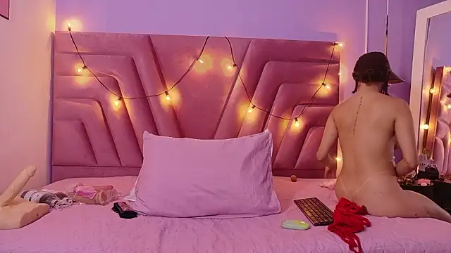 cutepetitee online show from 14, 3, 2026