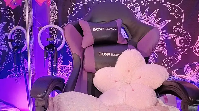 Snapshot of Gaia_Gatex chatting on 17, 2, 2026 Gaia Gatex online show from 17, 2, 2026