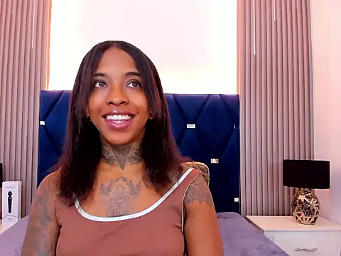 Pauline Fox online show from 28, 10, 2025