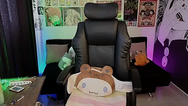 Yuhwan  online show from 25, 2, 2026