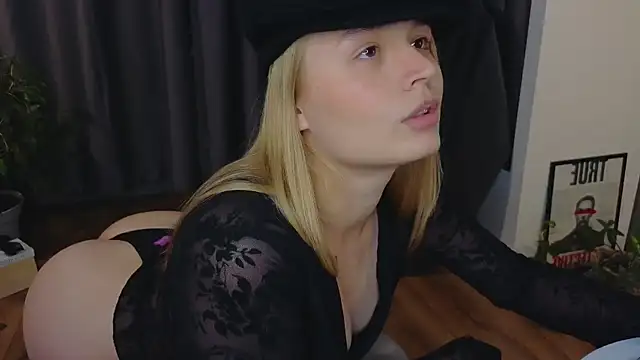 Snapshot of lisa_schiele chatting on 26, 10, 2025 lisa schiele online show from 26, 10, 2025