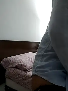 Snapshot of alicepavia22 chatting on 11, 11, 2025 alicepavia22 online show from 11, 11, 2025